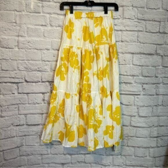 Commense yellow plumeria Two piece midi skirt and matching top Size Small New - Picture 2 of 14